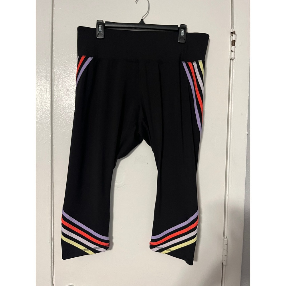 LIVI Lane Bryant Wicking Capri Leggings Black Stripe Plus Size 18/20 High Rise